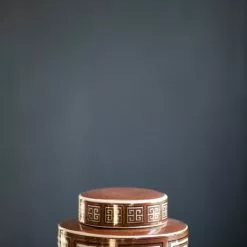 Frejas Boning - Lockurna Geo Brun H 16 Cm