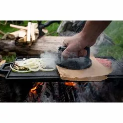 Satake- Smash Burger Press / Köttpress För Grillen Med Mörkt Trähandtag -Högtider kampanj smash burger press kottpress2